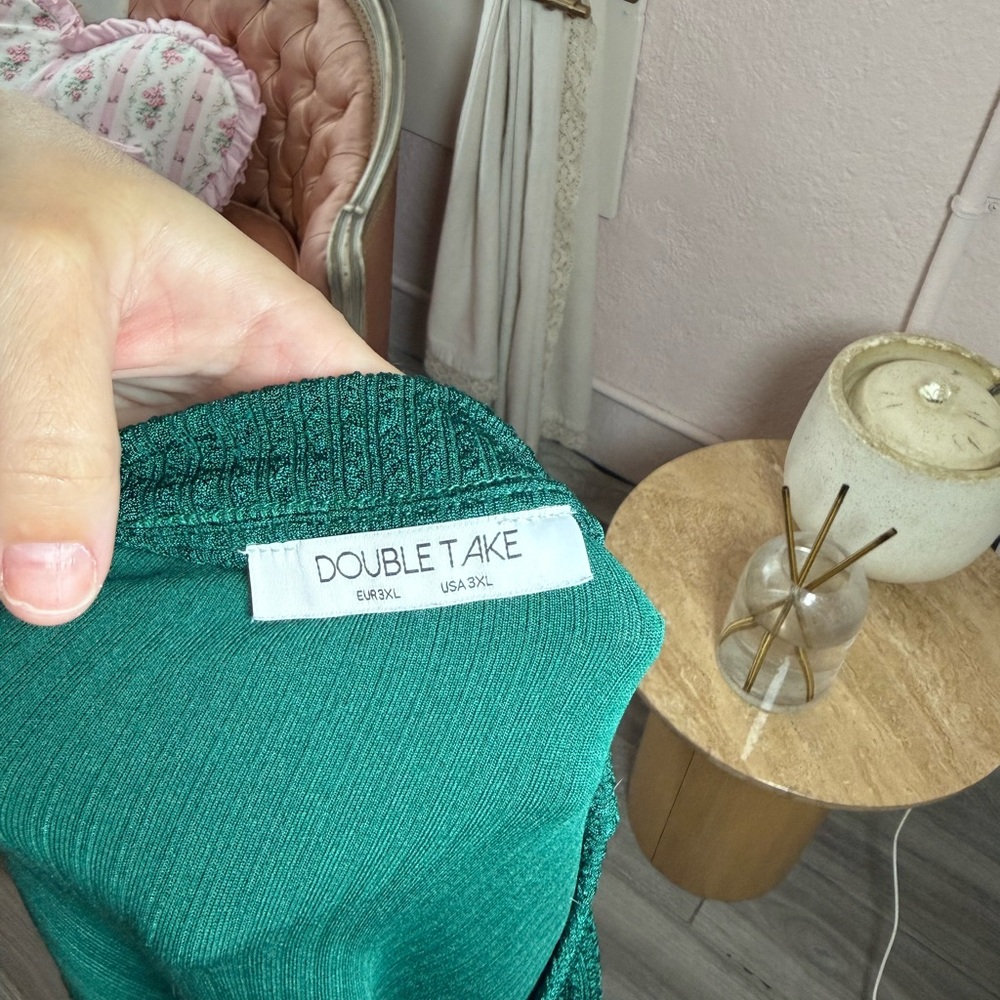 Women’s Drawstring Waist Knit Shorts - Dark Green - Picture 3 of 5